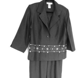Prophecy Pant Suit. Charcoal Color. Size 16.